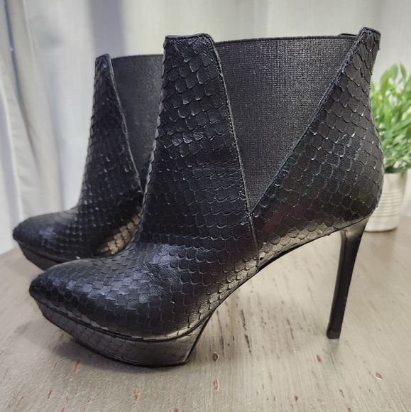 Y2K SAINT Laurent Janis 80 Black Snakeskin Stiletto Ankle Boots 7.5 37 1/2 - Picture 8 of 15